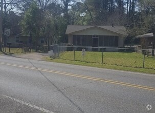 Building Photo - 2 bedroom ,2 bath Hueytown area.