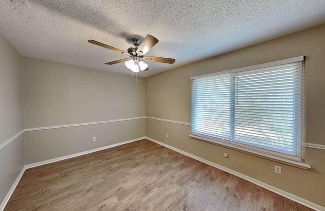 Building Photo - 8108 Devon Ct