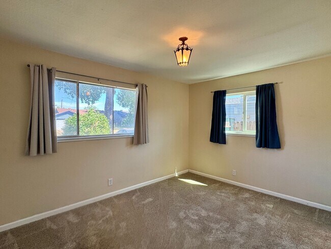 Building Photo - Beautiful Home Available in Rancho Cordova!