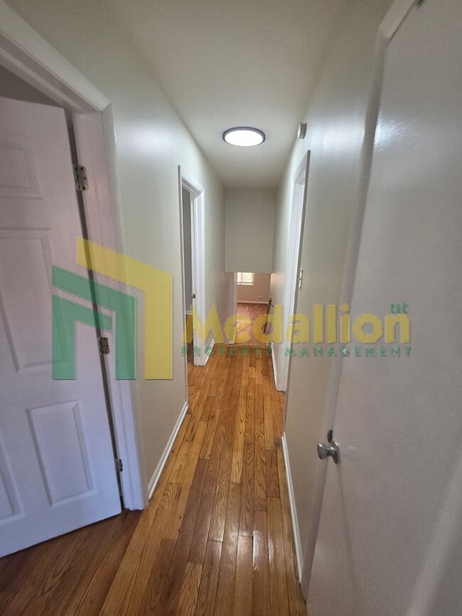 Building Photo - Updated 4-Bedroom Home with Finished Basement and Fenced Yard