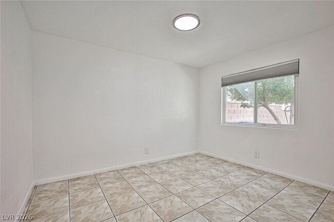 Building Photo - 9285 Casa Christina Ln