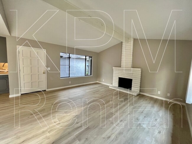 Building Photo - 5532 Fox Sparrow Ct