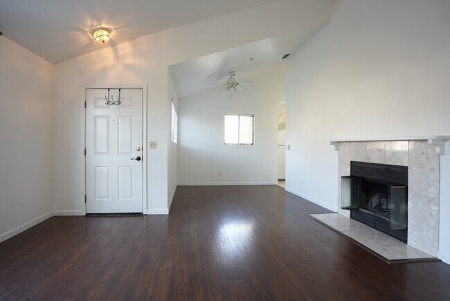 Building Photo - Coming Soon - Charming Two Bedroom Napa Condo