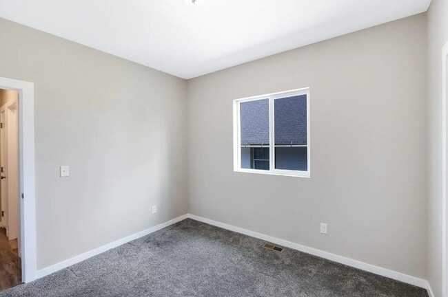 Building Photo - Modern Updates Meet Classic Charm in This 3-Bedroom Home Near Perry District