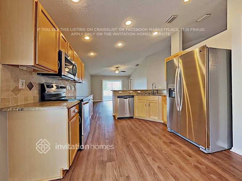 Building Photo - 2101 Tiburon Ln