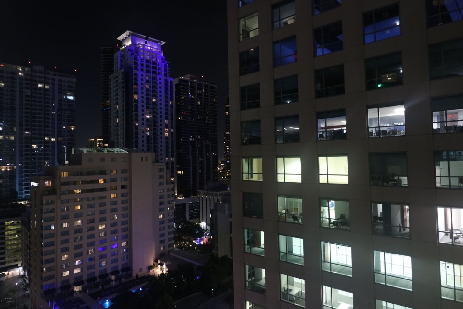 Building Photo - 1 SE 12th St