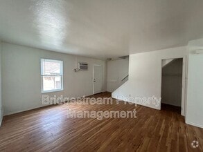 Building Photo - 227 Gilbert Ave