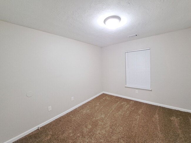 Building Photo - 7607 Pleasantville Way