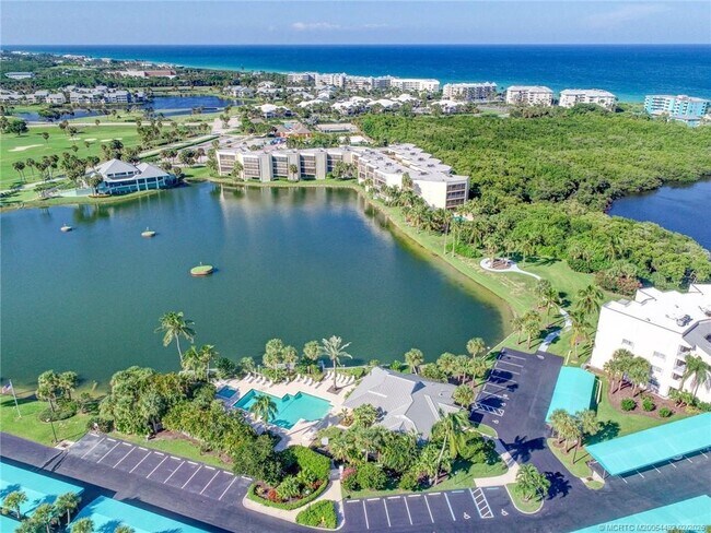 Building Photo - 5750 NE Island Cove Way