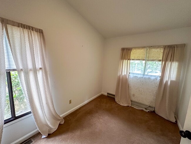 Building Photo - Lake Monticello 3bed/2Bath Rental