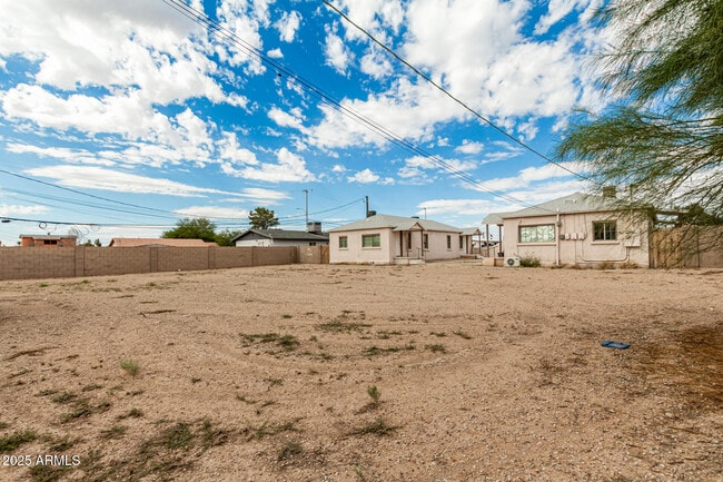 Building Photo - 143 W Pima Ave