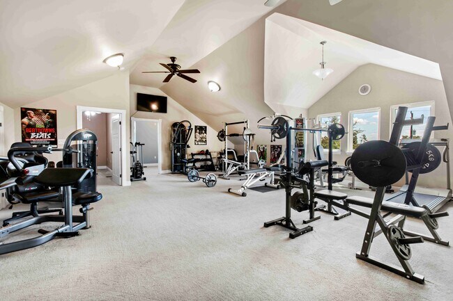 Building Photo - 7211 Bay Crest Rd