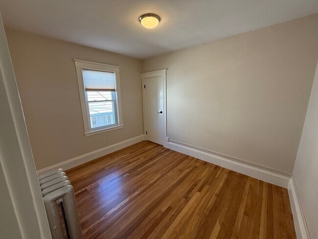 Building Photo - 15 Chauncey St