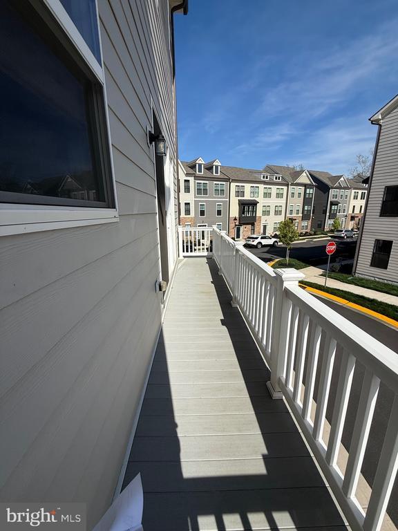 Building Photo - 128 Kinross Ln