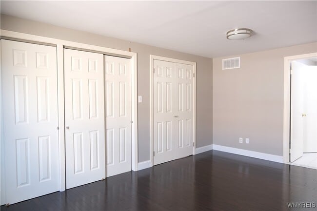 Building Photo - 32 Bernhardt Dr
