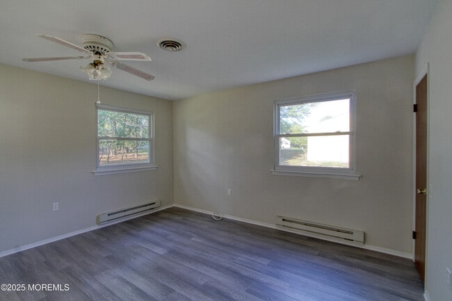 Building Photo - 12A Birchwood Dr