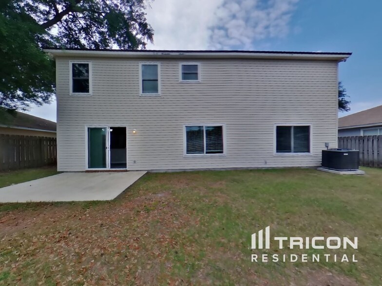 Building Photo - 13571 Ashford Wood Ct W