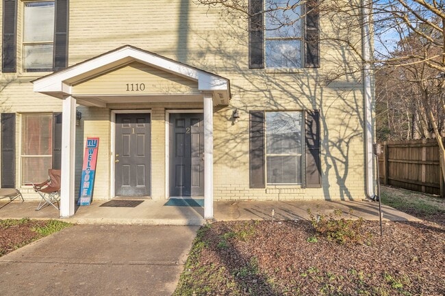 Building Photo - 1110 N Montgomery St