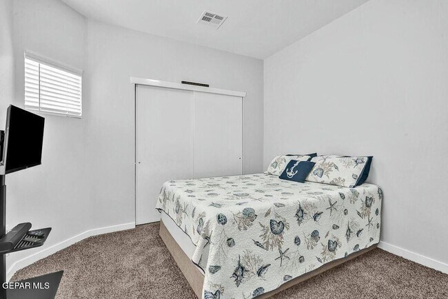 Building Photo - 992 Stamfordham Dr