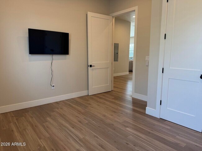 Building Photo - 8736 E Joshua Tree Ln