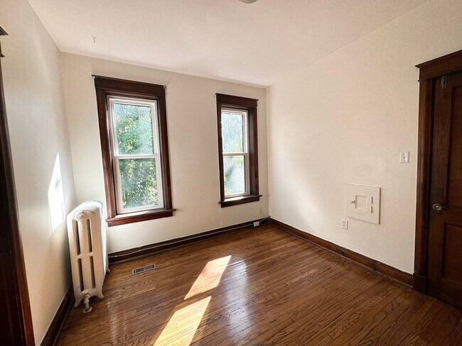 Building Photo - 2601 S Kingshighway Blvd