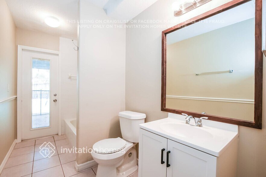 Building Photo - 3905 Countryside View Ct