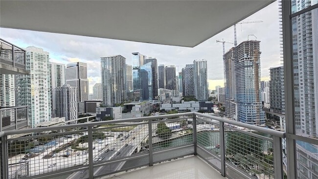 Building Photo - 350 S Miami Ave