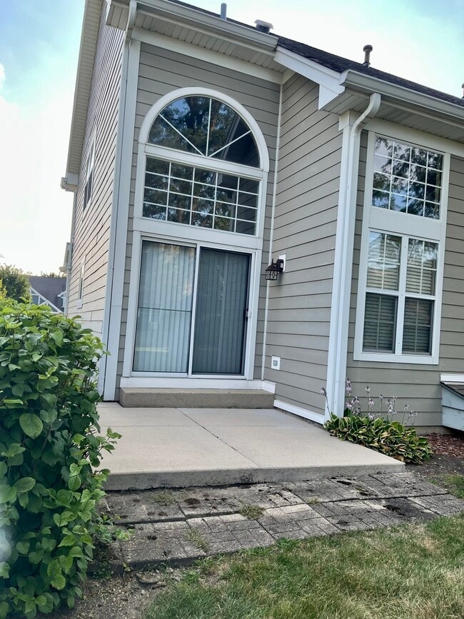Building Photo - 1165 Edington Ct