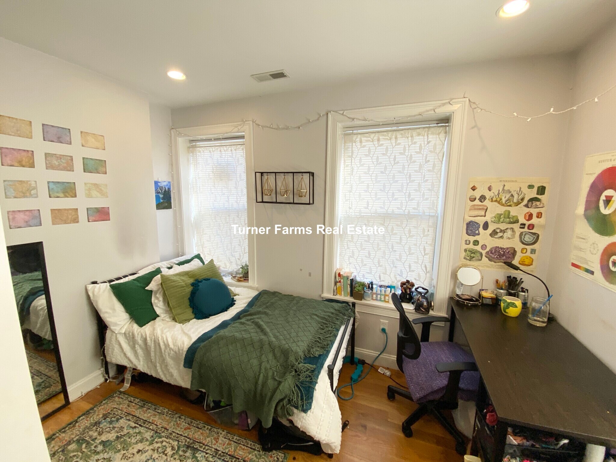 Building Photo - 721 Parker St