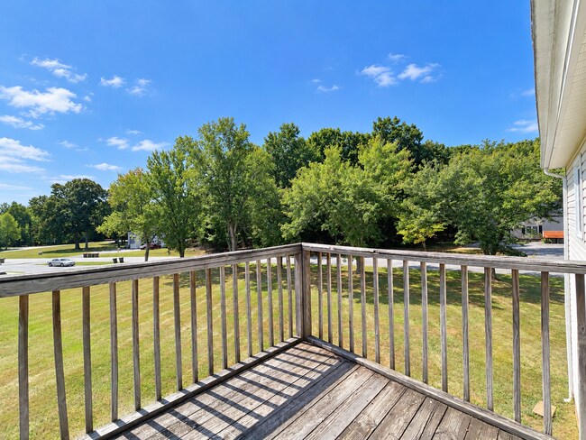 Building Photo - 99 Moss Creek Dr
