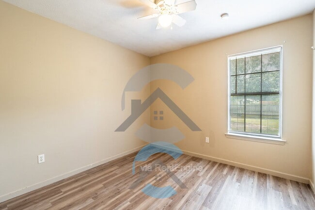 Building Photo - 1735 Monaco Dr