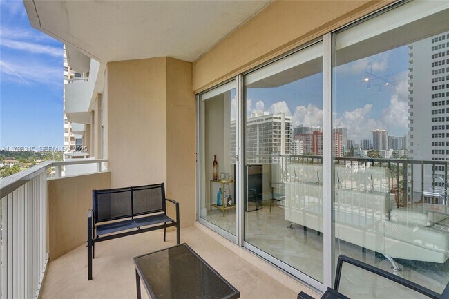 Building Photo - 1980 S Ocean Dr