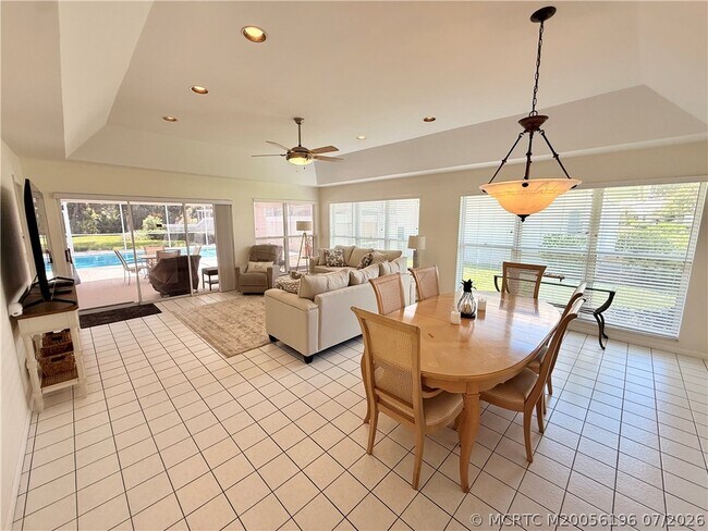 Building Photo - 2527 SW Brookwood Ln