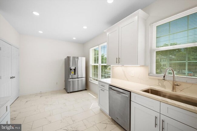 Building Photo - 14460 Cider House Ln