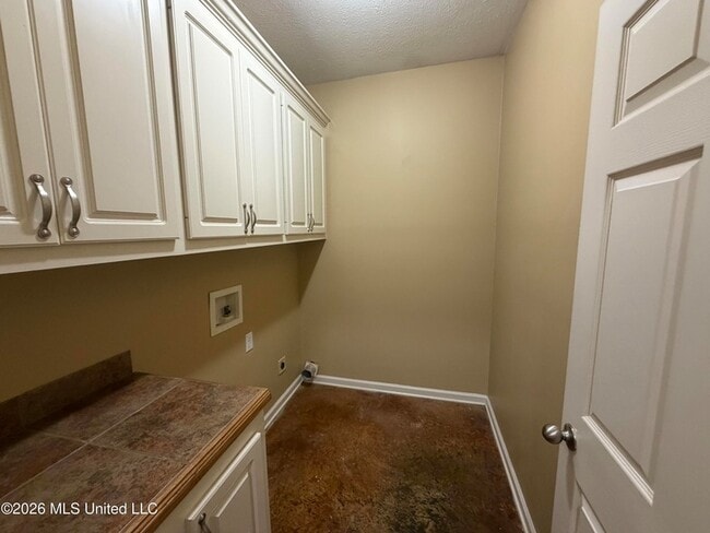 Building Photo - 138 Palin Drive