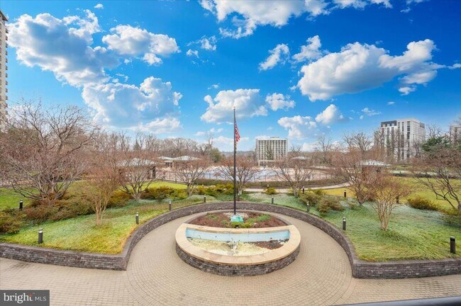 Building Photo - 5225 Pooks Hill Rd