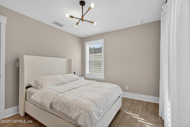 Building Photo - 434 Settler's Landing Dr