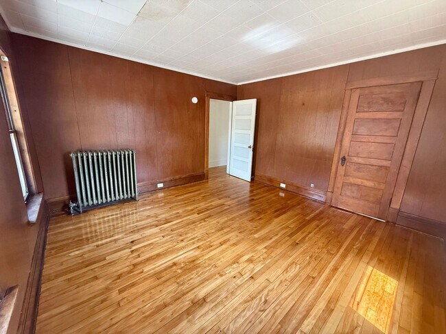 Building Photo - 1339 Grand Ave