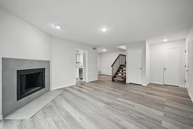 Primary Photo - 5626 Preston Oaks Rd