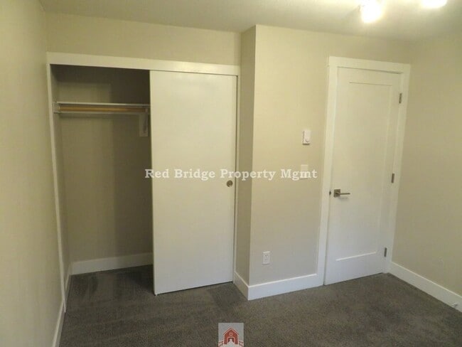 Building Photo - 4580 SW 196th Ave