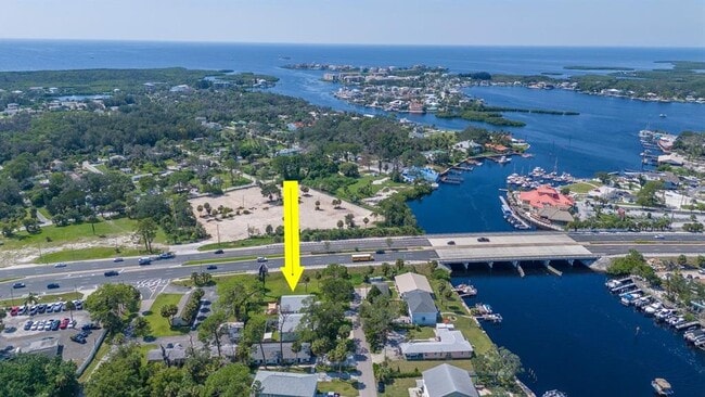 Building Photo - 5352 Cotee River Dr