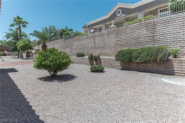 Building Photo - 2821 Byron Dr