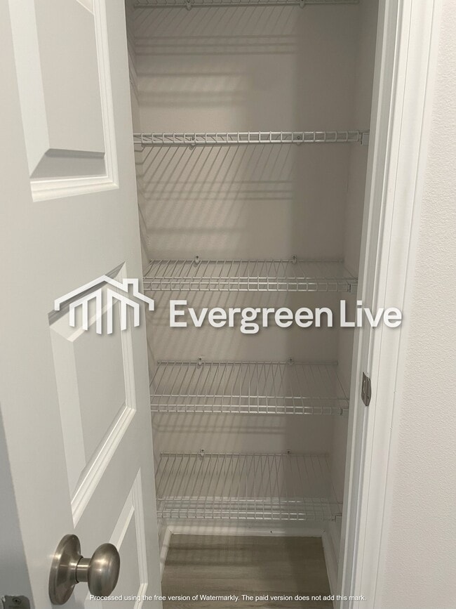 Building Photo - 9877 McLuvin Rd