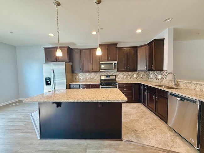 Building Photo - 4721 Six Forks Dr
