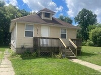 Building Photo - 213 Hughes Ave