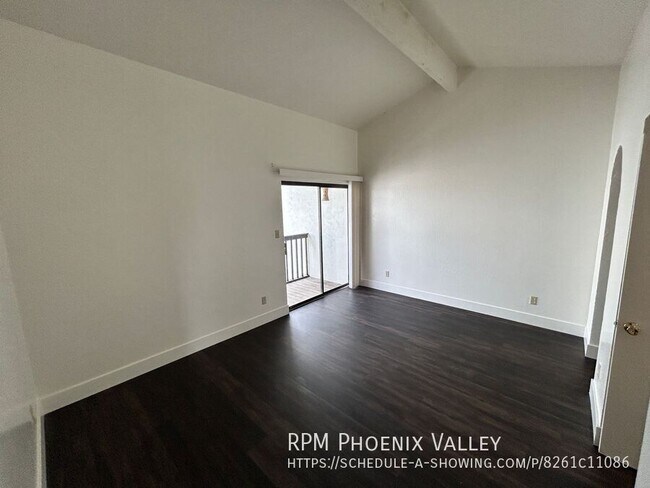 Building Photo - 1702 E Ocotillo Rd