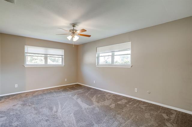 Building Photo - 1060 S Burleson Blvd
