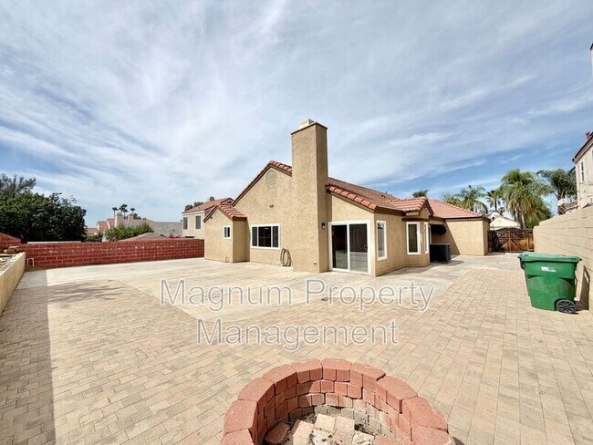 Building Photo - 11938 Venetian Dr