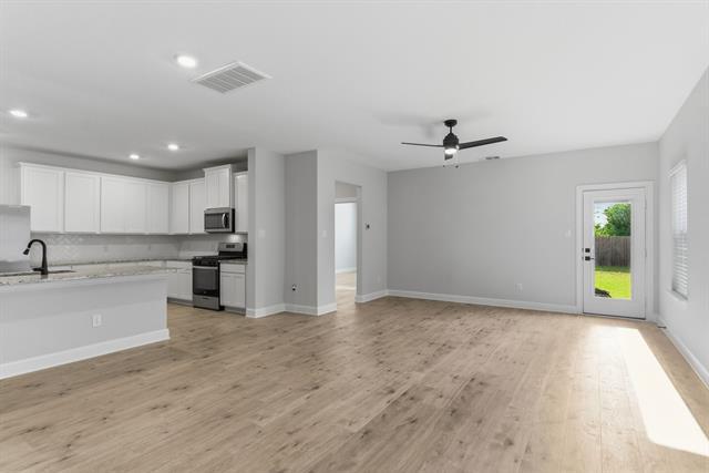 Building Photo - 1308 Windermere Wy