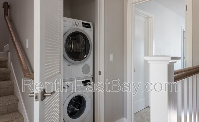 Building Photo - 15850 Bella Tierra Ct
